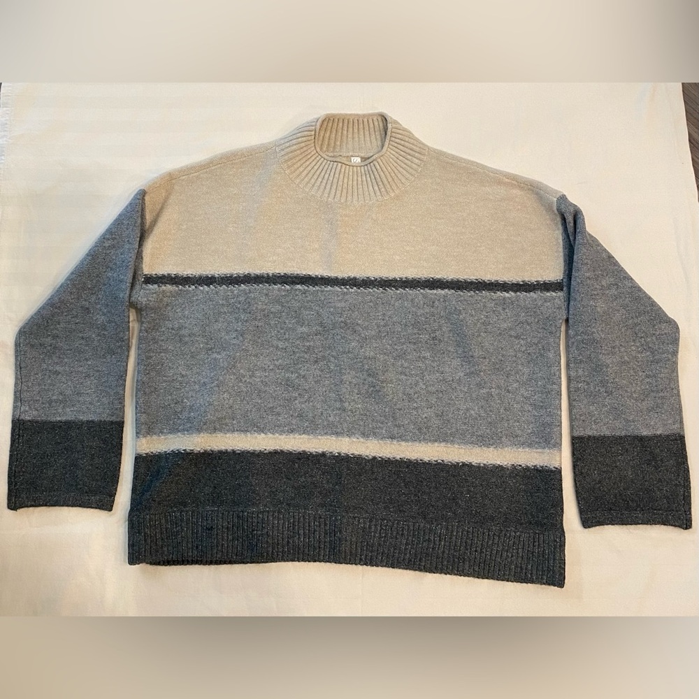 STYLUS Gray Textured Knit Sweater Size XL NWOT Oversized Mock Neck